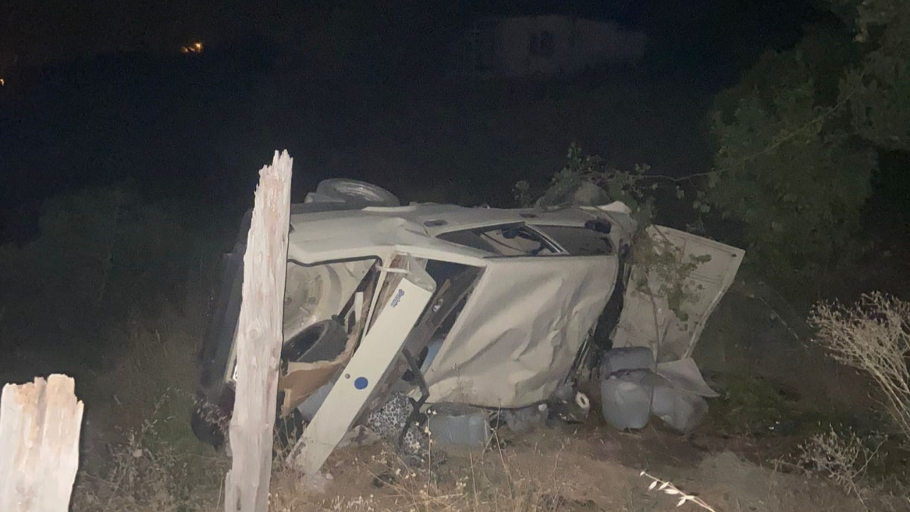 Kontrolden çıkan otomobil şarampole yuvarlandı