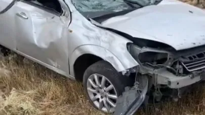 Elazığ’da otomobil şarampole yuvarlandı: 2 yaralı
