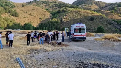 Elazığ'da otomobil takla attı: 5 yaralı