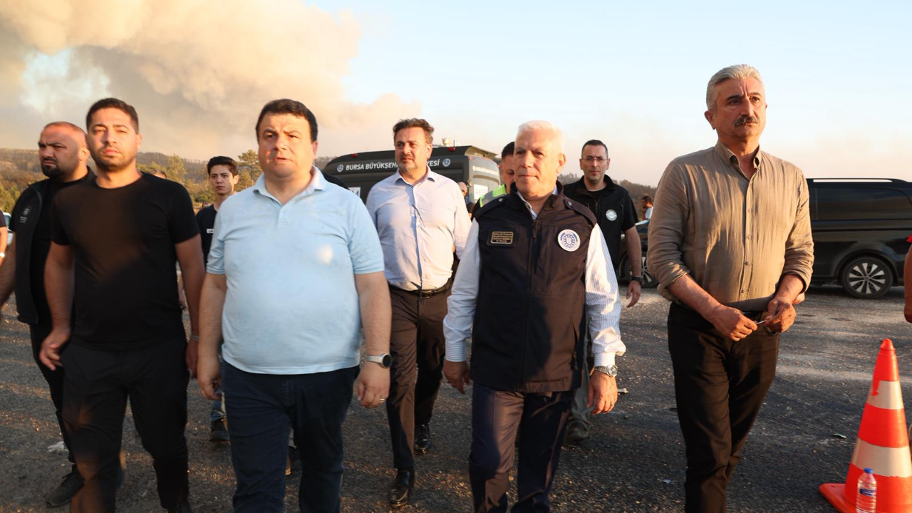 Başkan Bozbey: “Yangının 6 farklı bölgede bir anda başlamış olması düşündürücü”