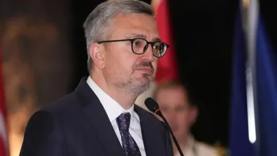 Bakan Duran'dan yangın yolunda hayatını kaybeden gönüllüler için taziye mesajı