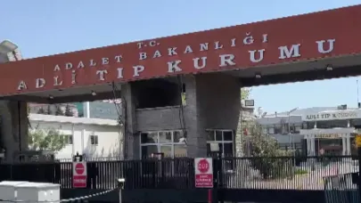 Denize giren kuzenlerden biri boğuldu
