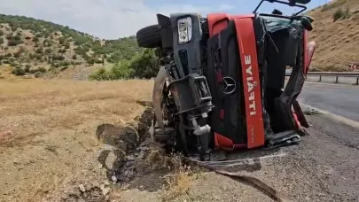 Diyarbakır'da yangına giden itfaiye aracı devrildi: 1’i ağır 3 yaralı