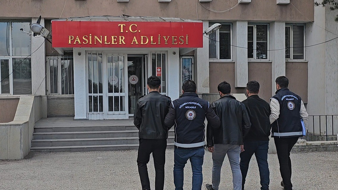 Erzurum'da polisten düzensiz göçmenlere operasyon