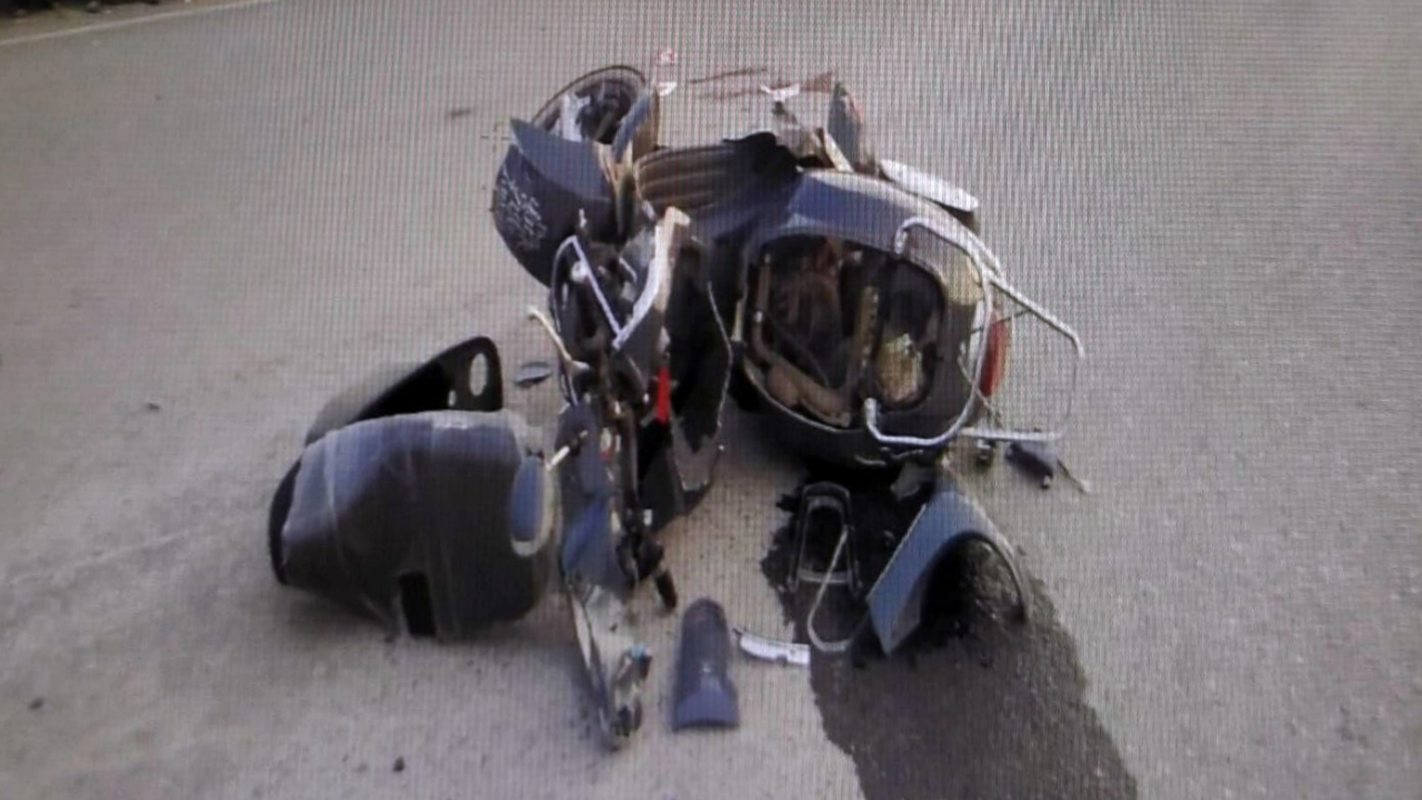Otomobille çarpışan motosikletli yaşamını yitirdi
