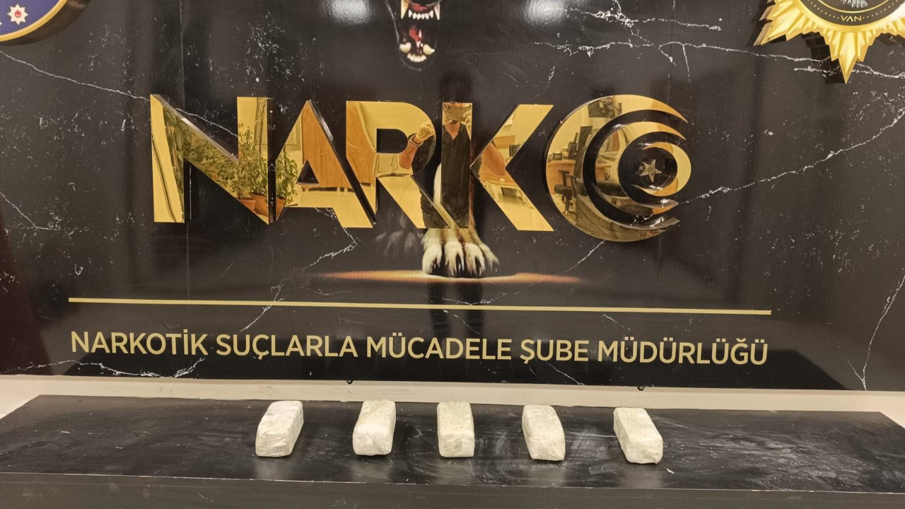 Van'da 127 kilo uyuşturucu ele geçirildi: 5 gözaltı