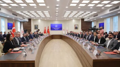 Memur-Sen'den toplu sözleşme masasında taban aylık ve refah payı talebi