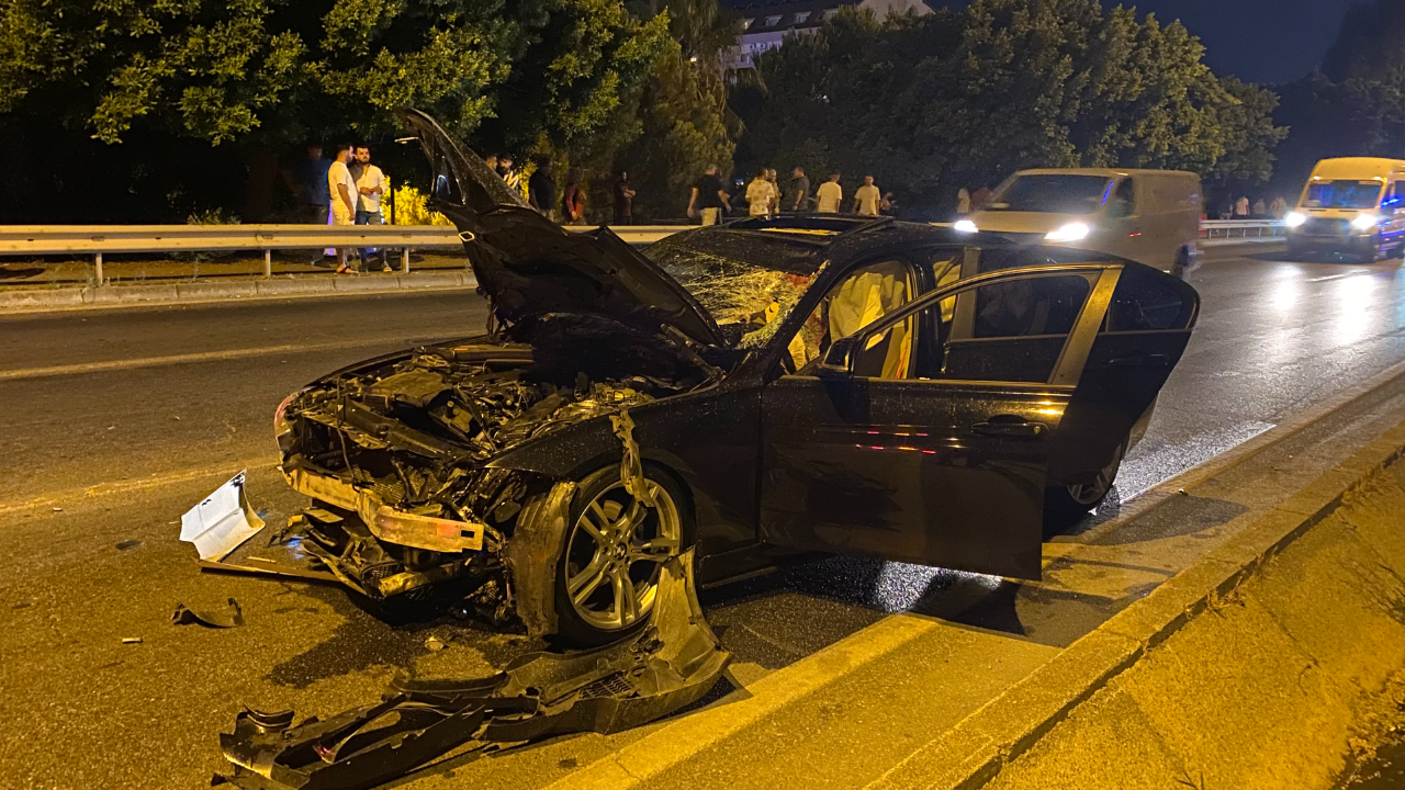 Karşıya geçmek isteyen turist canından oldu