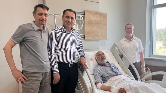 Şehit babasına geçmiş olsun ziyareti