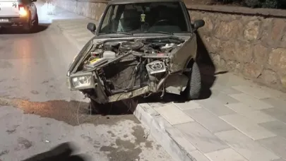 Otomobil hurdaya döndü!