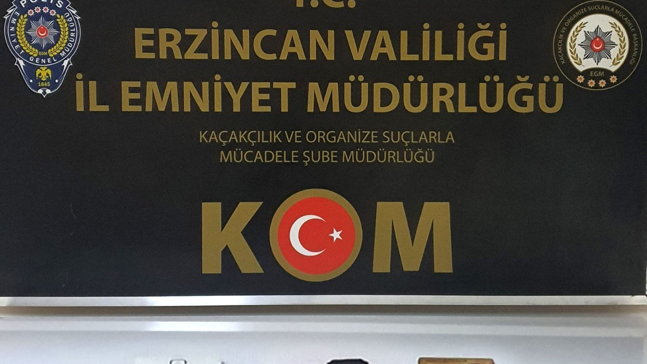 Ehliyet sınavında kopya düzeneği ele geçirildi