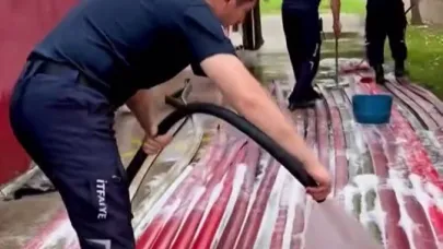 Kahraman itfaiye ekipleri temizlikle de taktir topladı