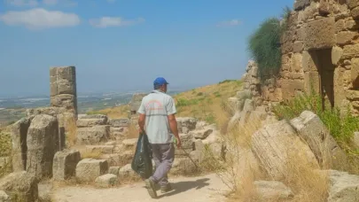 Manavgat Belediyesi’nden tarihi bölgelerde temizlik