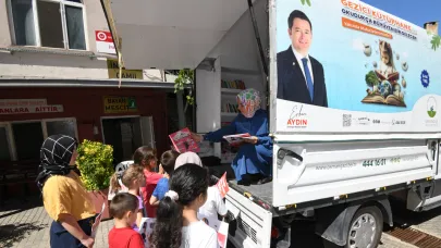 60 mahalleye umut taşıyan 'Gezici Kütüphane' 1 yaşında