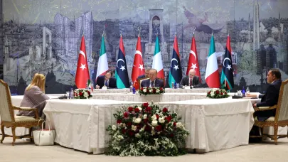 Erdoğan, Meloni ve Dibeyde ile bir araya geldi