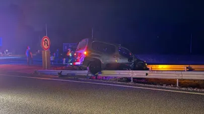 Bursa'da otomobil su kanalına uçtu!
