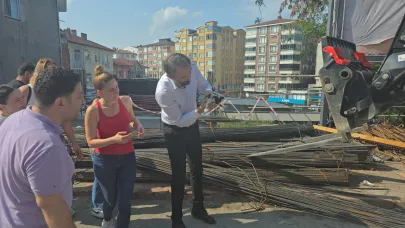 İnşaat demirlerine sıkışan yavru kedi 2 saatlik çalışmayla kurtarıldı