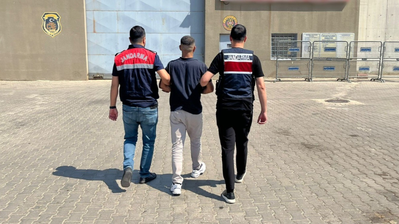 Husumetlilerini bıçakla yaralayan şahıs tutuklandı