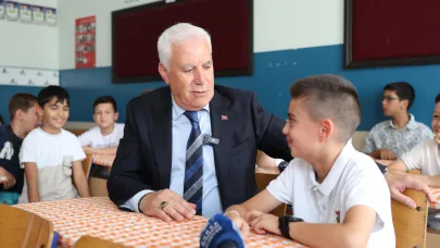 Büyükşehir'den öğrencilere eğitim desteği