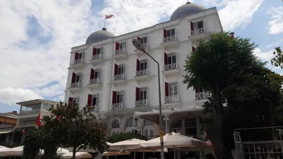 Büyükada'nın Tarihi Oteli Splendid Palas tehdit iddiasıyla gündemde