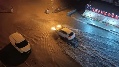 Ankara’da sağanak yağışlar sele neden oldu