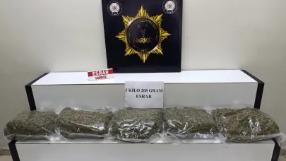 Edremit'te 5 kilogram esrar ele geçirildi