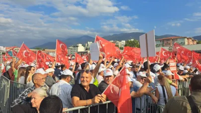 İYİ Parti Bursa mitingine yoğun katılım!