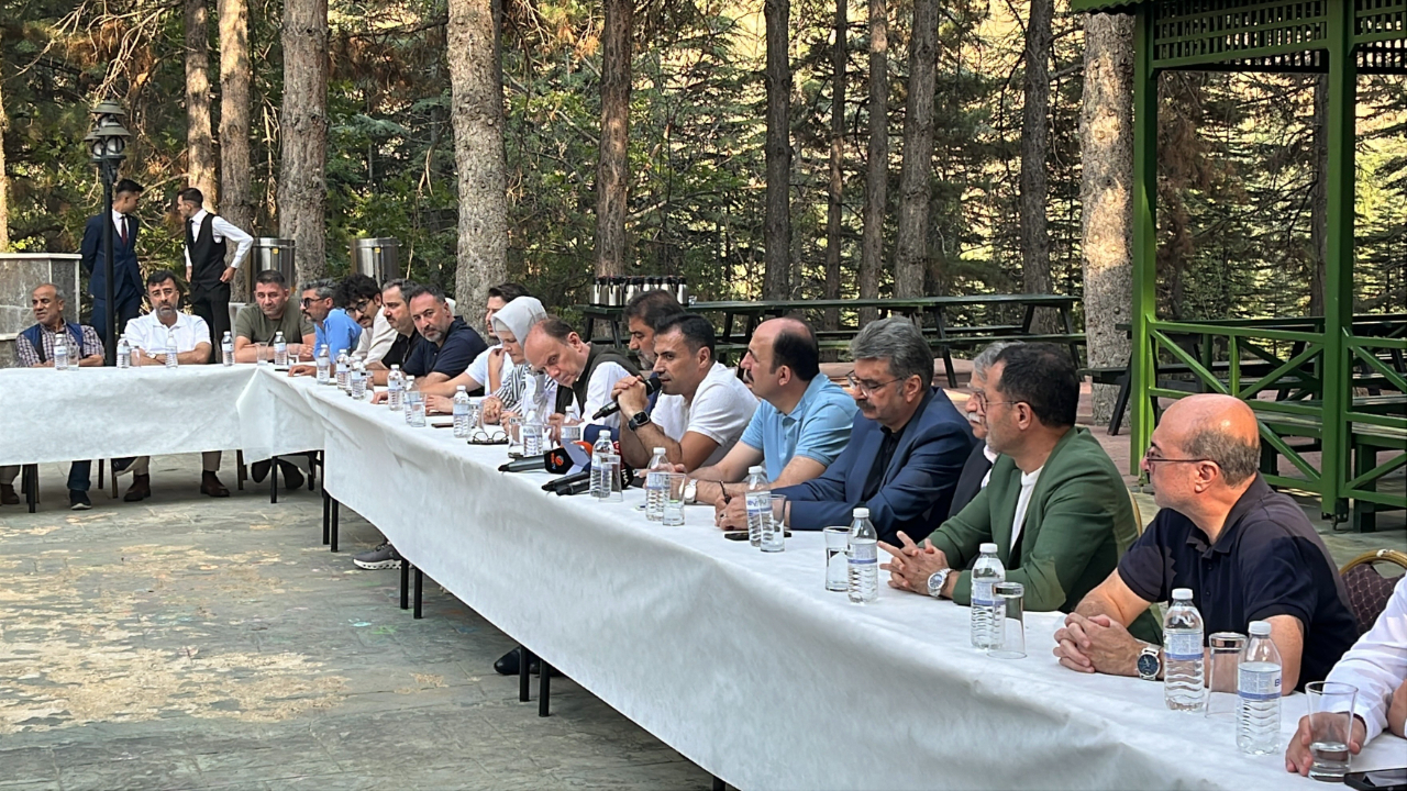 Özgökçen: "Yarından itibaren sahaya çıkıyoruz"