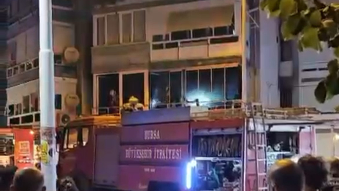 Bursa’da sitede yangın paniği