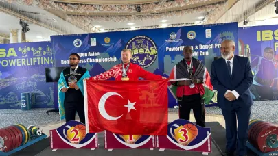 Görme Engelli Dünya Şampiyonu Çevik: "İstiklal Marşı'nı okutmak büyük hedeflerimdendi"