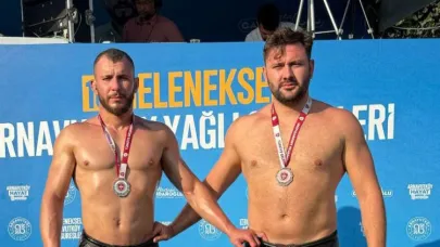 Büyükşehir’in sporcuları güreş ve bisiklette kürsüde yer aldı