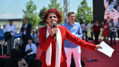 Özüpak'tan sert tepki: Aheste aheste çıkacak!