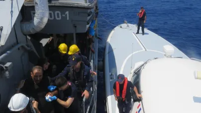 TCG Bozcaada yardım çağrısına cevap verdi! 1 yaralı tahliye edildi
