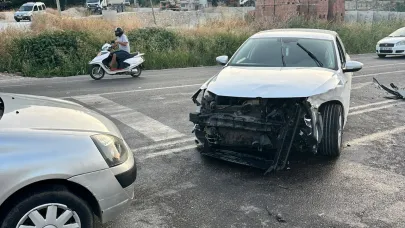 Antalya'da üç aracın karıştığı kazada 7 kişi yaralandı