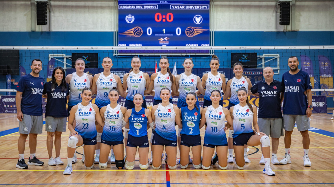 Yaşar Üniversitesi Kadın Voleybol Takımı Avrupa ikincisi!
