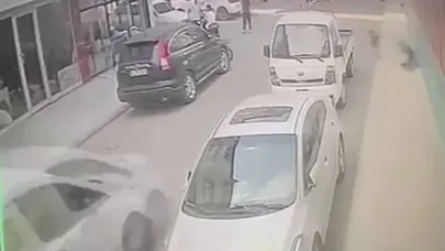 Korkunç kaza: Yola fırlayan çocuk ağır yaralandı