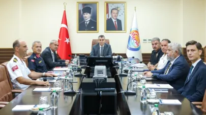 Mersin'de Güvenlik ve Asayiş Toplantısı