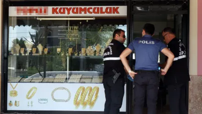 Kuyumcuda bıçaklı soygun: 750 bin TL değerinde altın çalındı