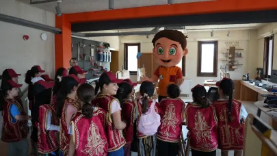 Konya’da 3 bin öğrenci tarihi karakterleri tanıyor