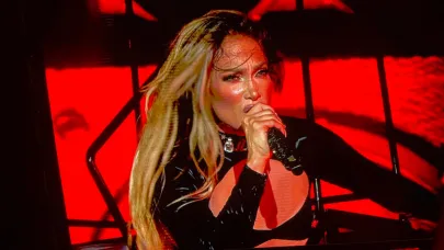 Sanat rüzgarı: Jennifer Lopez İstanbul'u büyüledi