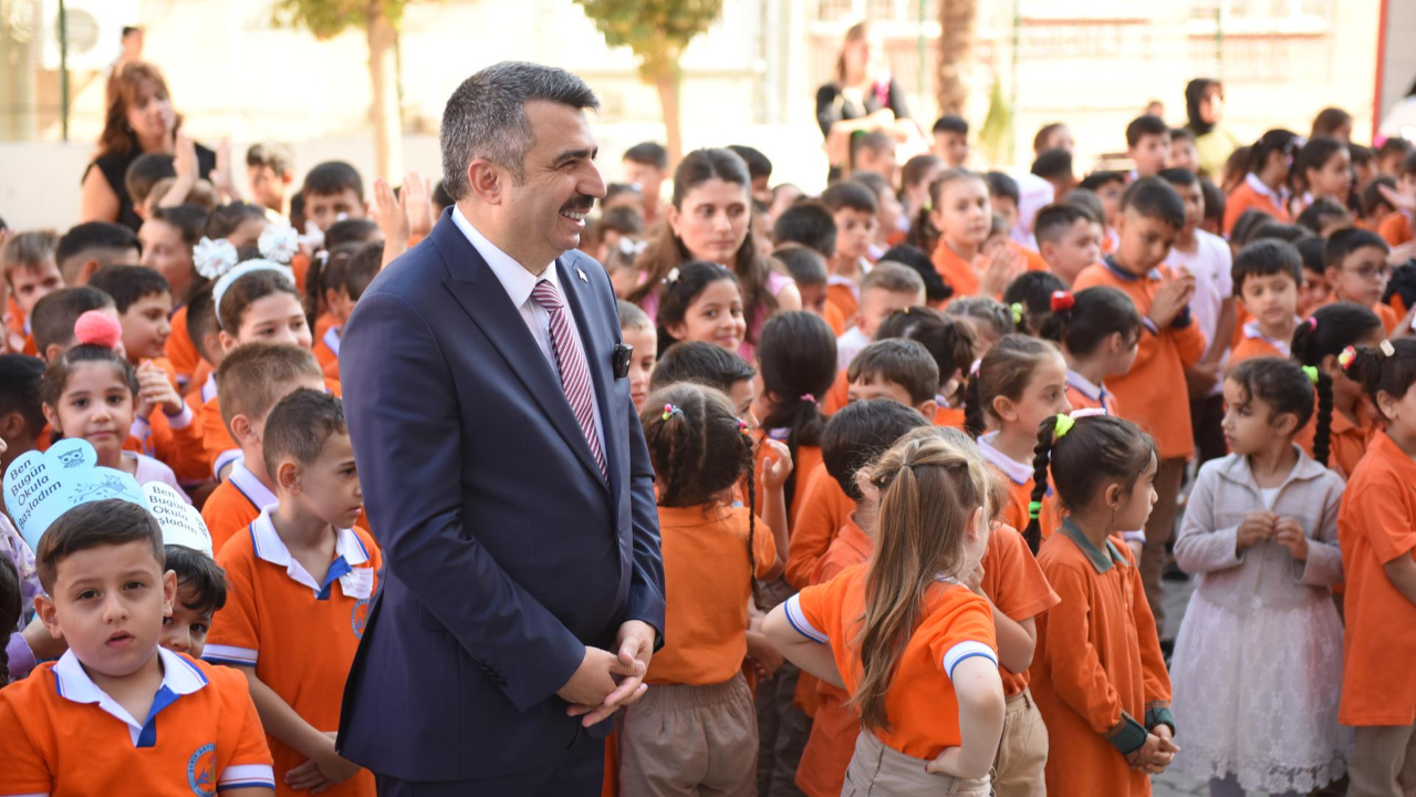 Yıldırım Belediyesi'nden öğrencilere kırtasiye desteği