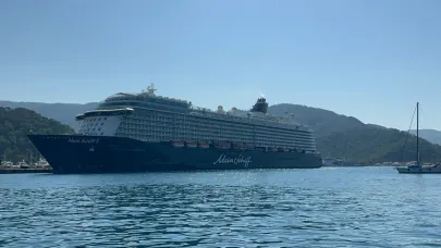 Dev yolcu gemisi Marmaris'te