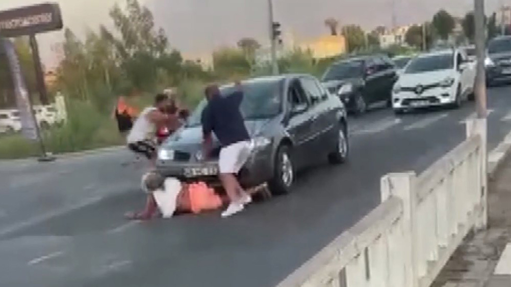 Fethiye'de sürücü dehşeti: Yaya kadına çarpıp kaçmaya kalktı