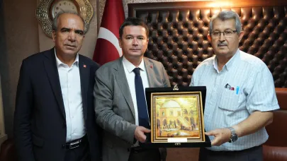 Başkan Aydın'dan çiftçiye destek
