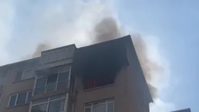 Kadıköy’de 11 katlı binada yangın paniği