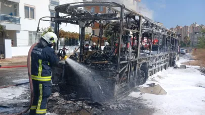 Özel halk otobüsü küle döndü