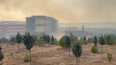 Çanakkale'de alevler yaklaştı hastane tahliye edildi