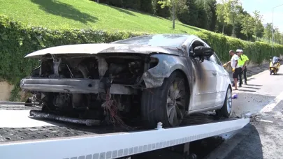 Ataşehir'de otomobil alev alev yandı