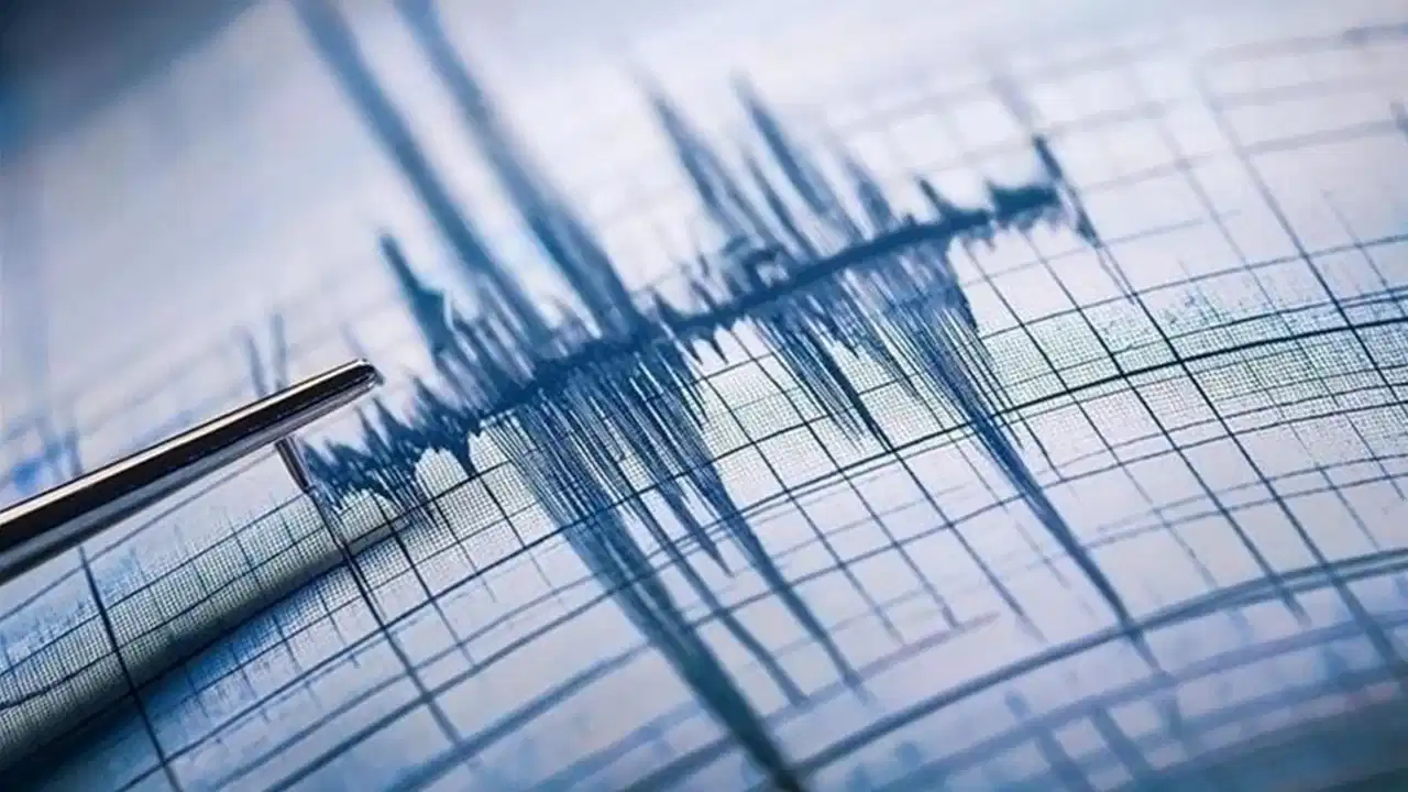 Balıkesir'de korkutan deprem!