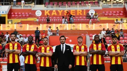 Kayserispor’un yeni transferleri görücüye çıktı
